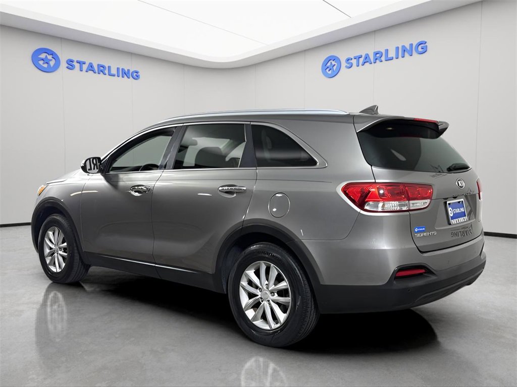 2017 Kia Sorento LX photo 5