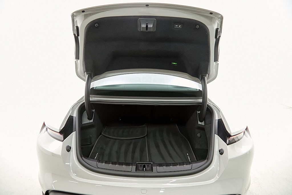 2022 PORSCHE TAYCAN - Image 45