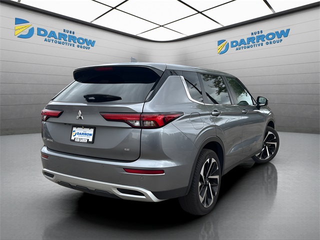 2024 Mitsubishi Outlander SE photo 4