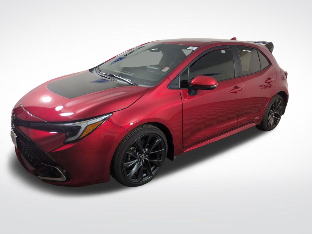 2025 Toyota Corolla Hatchback XSE's photo