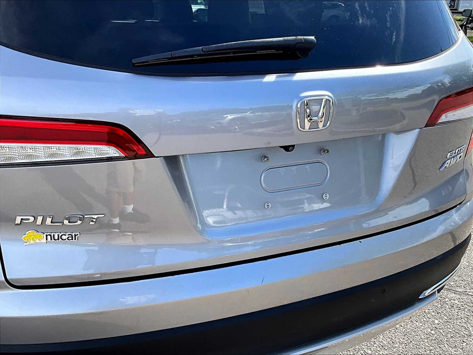 2020 Honda Pilot Elite photo 27
