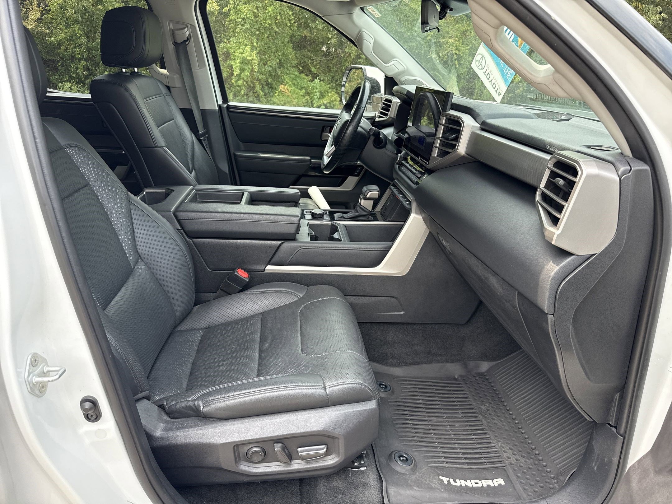 2023 Toyota Tundra Limited photo 26