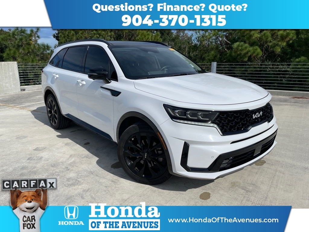 2022 Kia Sorento SX's photo
