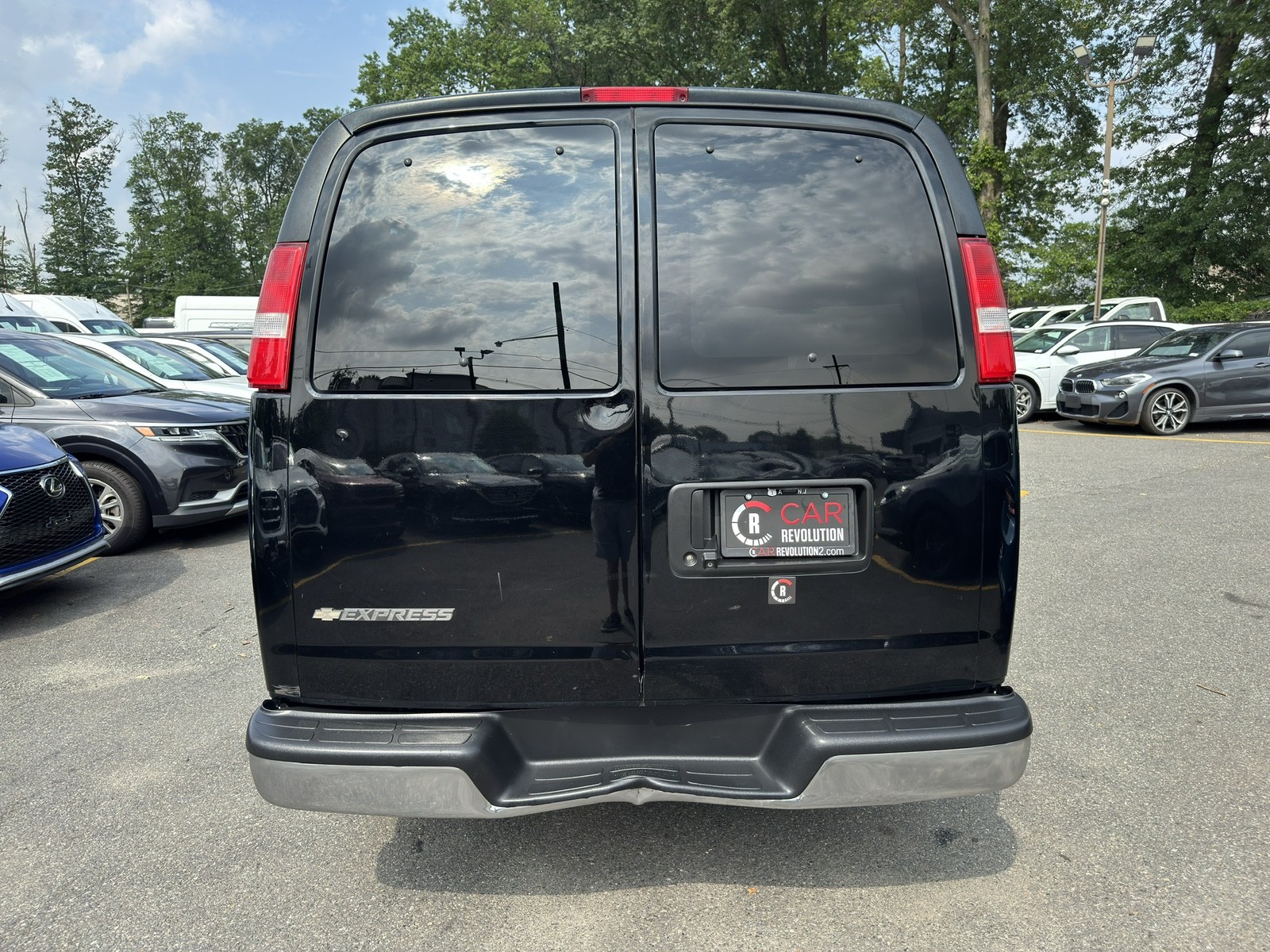 2020 Chevrolet Express Passenger LT 3500 photo 4