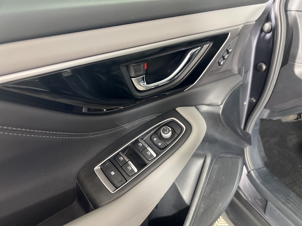 2022 Subaru Outback Limited photo 10