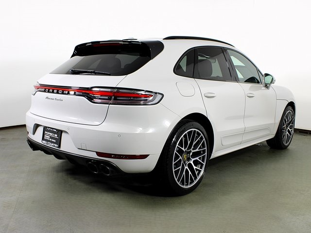 2021 Porsche Macan Turbo photo 7
