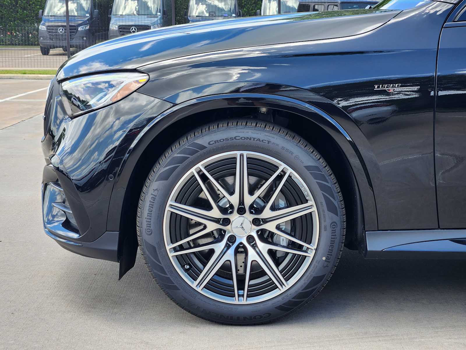 2025 Mercedes Benz GLC AMG 63 S E PERFORMANCE photo 5