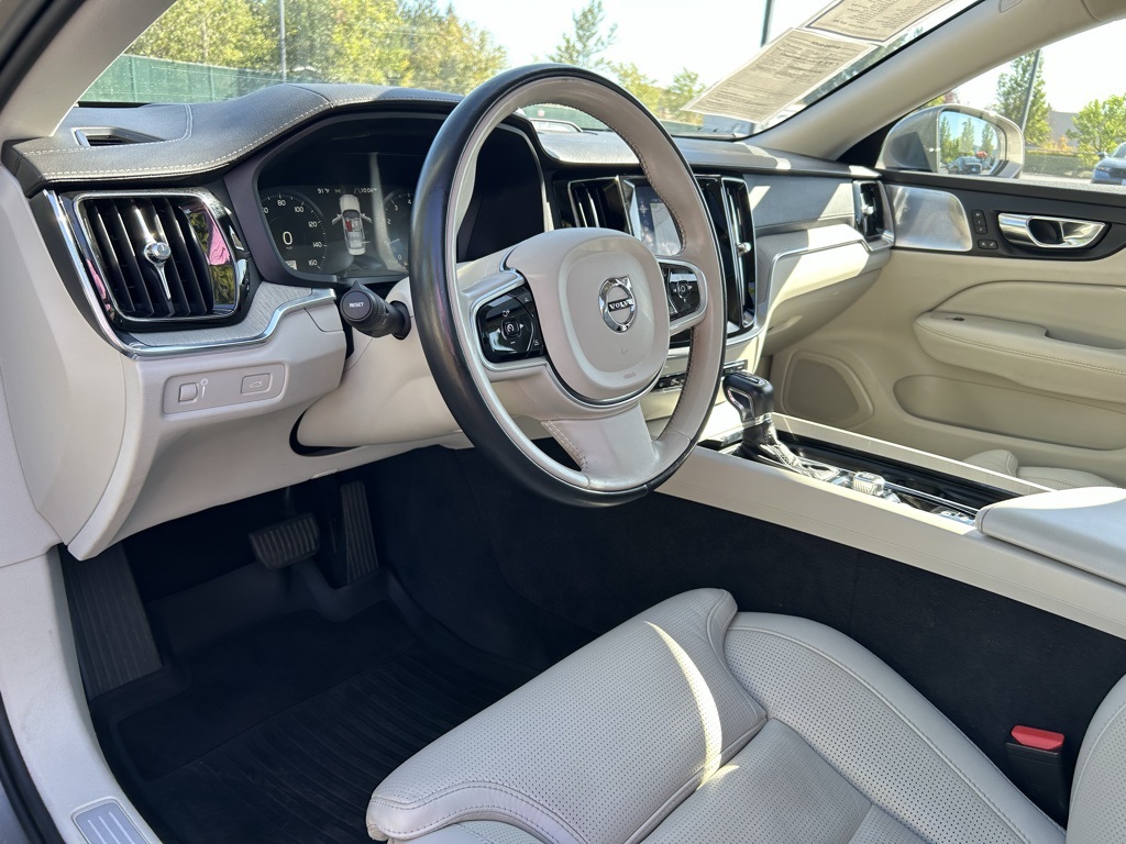 2019 Volvo S60 T6 Inscription AWD photo 11