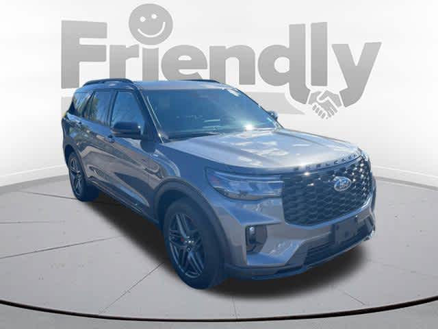 2025 Ford Explorer ST-Line photo 2