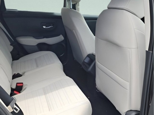 2026 Honda HR-V LX photo 13