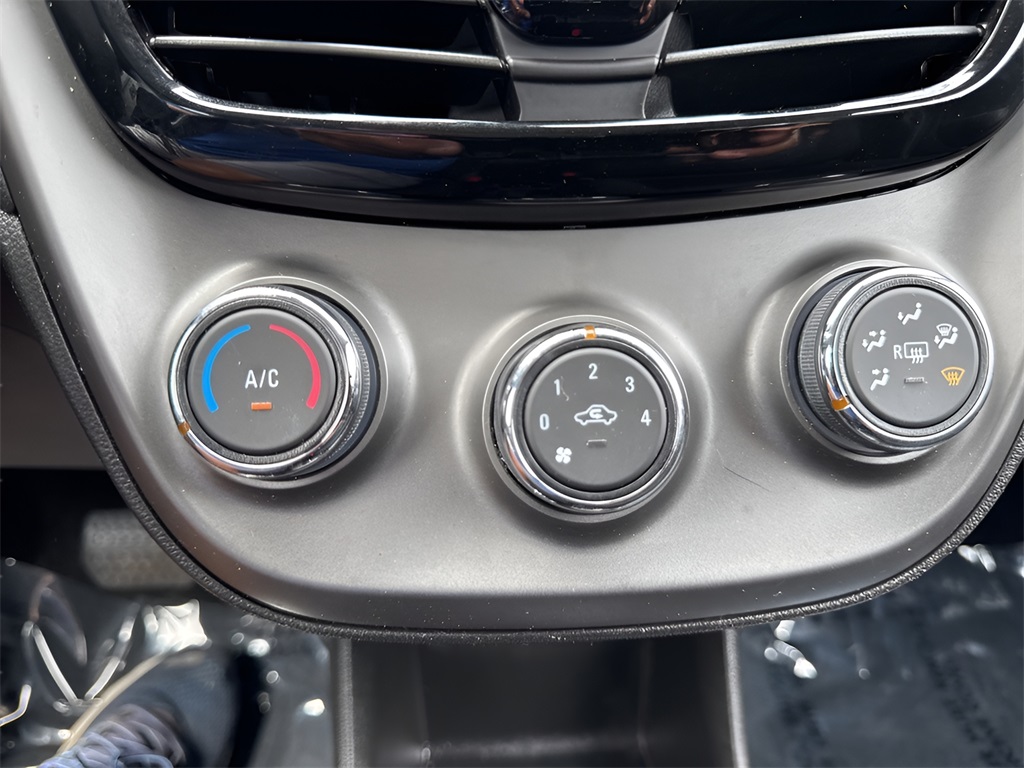 2019 Chevrolet Spark LS photo 13