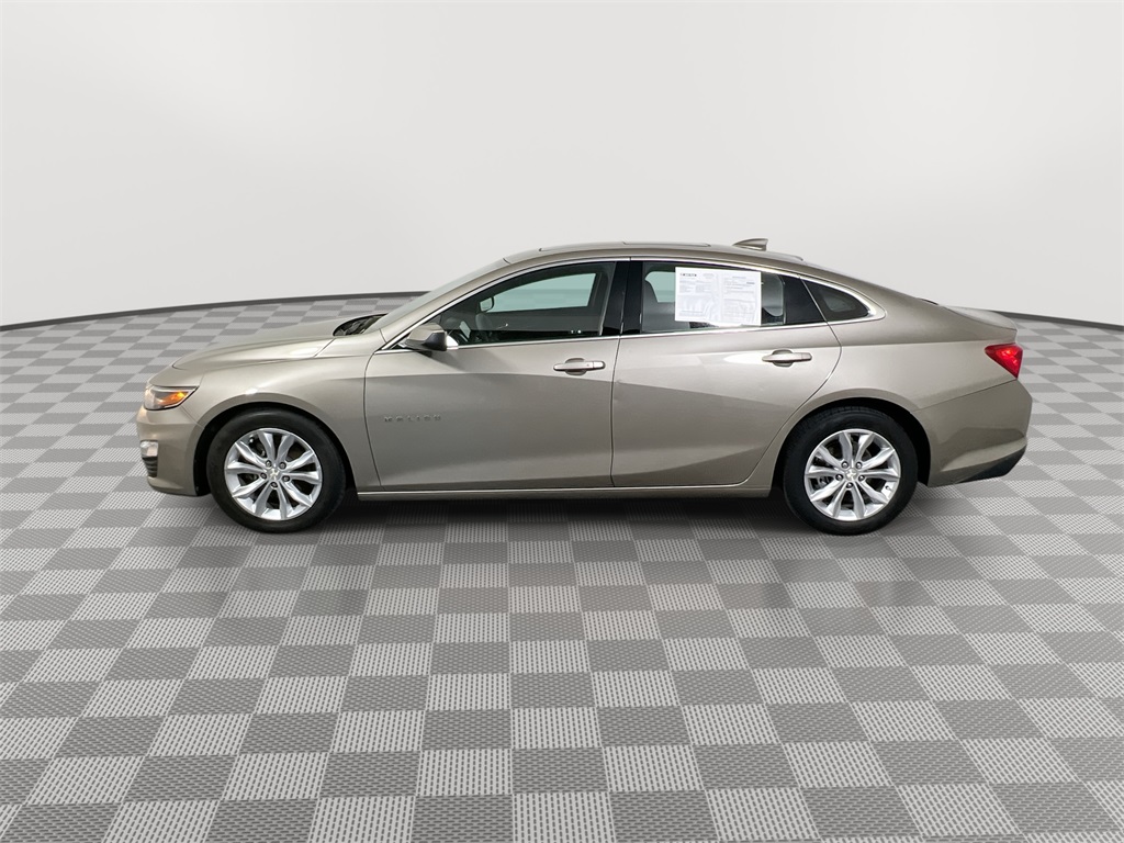 2023 Chevrolet Malibu 1LT photo 2