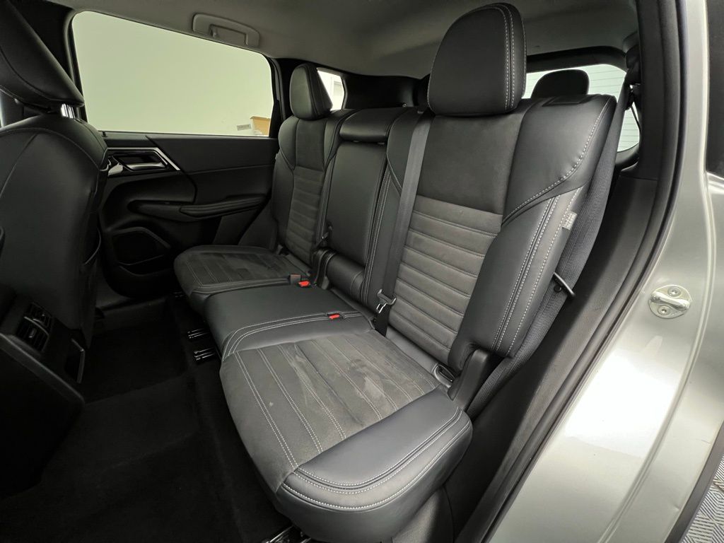 2024 Mitsubishi Outlander SE S-AWC photo 26