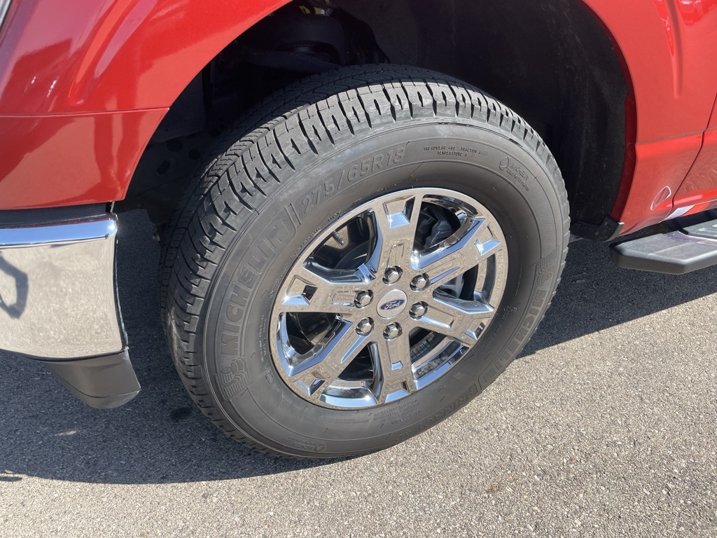 2023 Ford F-150 XLT photo 3