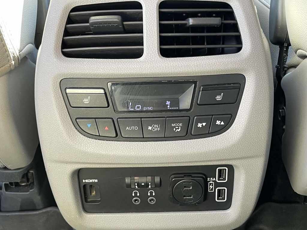 2021 Honda Pilot Elite photo 4