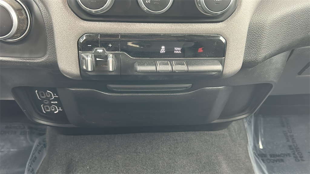 2019 Ram 1500 Tradesman photo 31