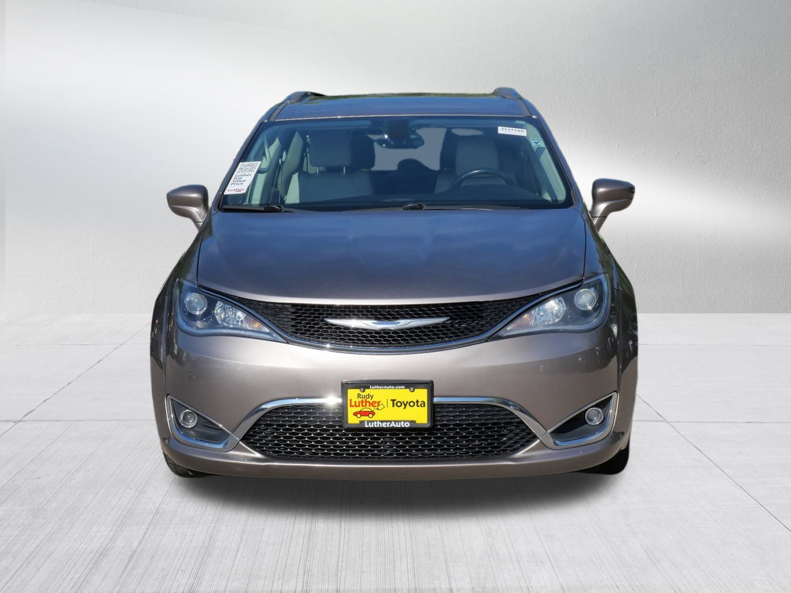 Used 2017 Chrysler Pacifica Touring-L Plus with VIN 2C4RC1EG4HR759648 for sale in Golden Valley, Minnesota
