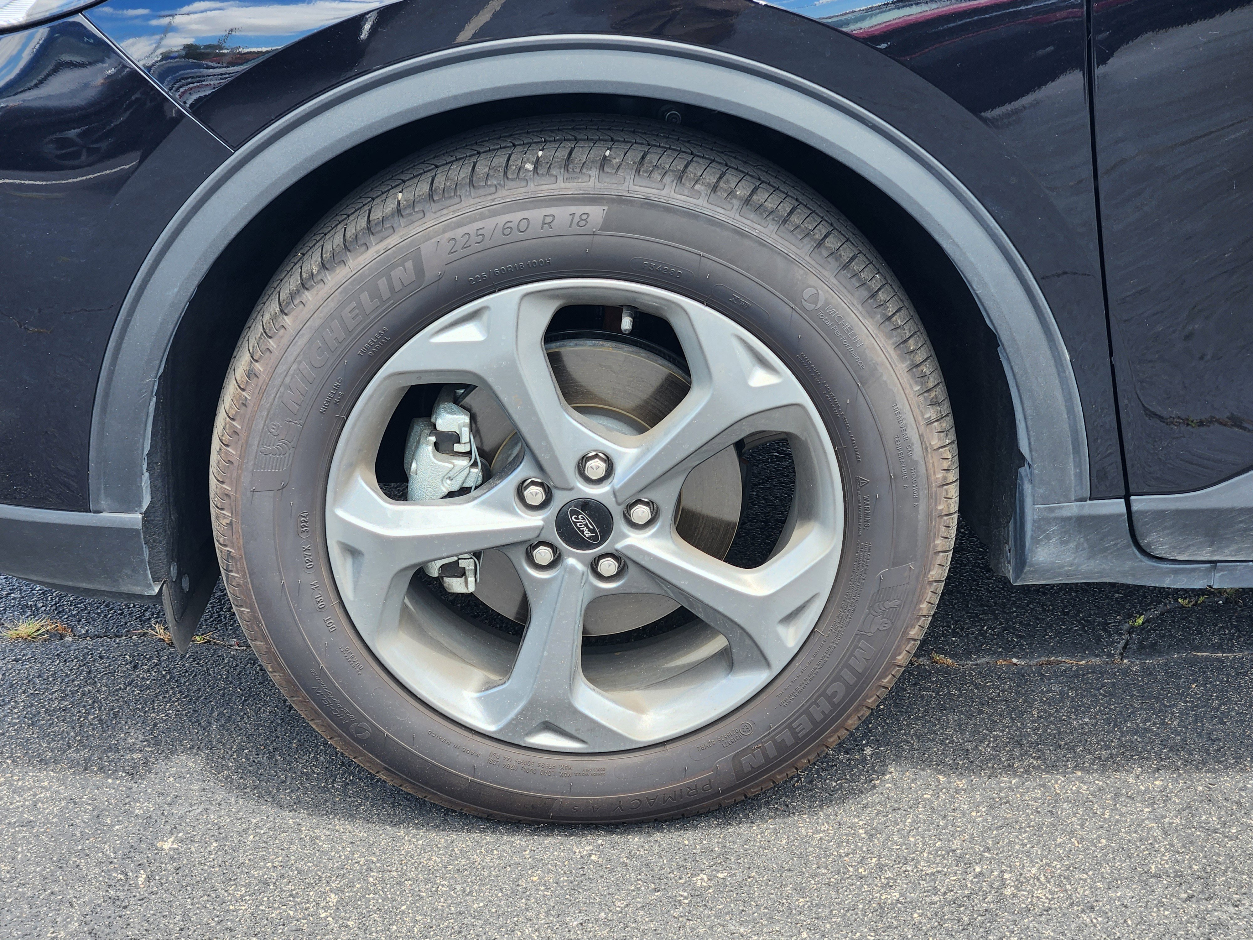 New 2025 Agate Black Metallic Ford ST-Line image 7