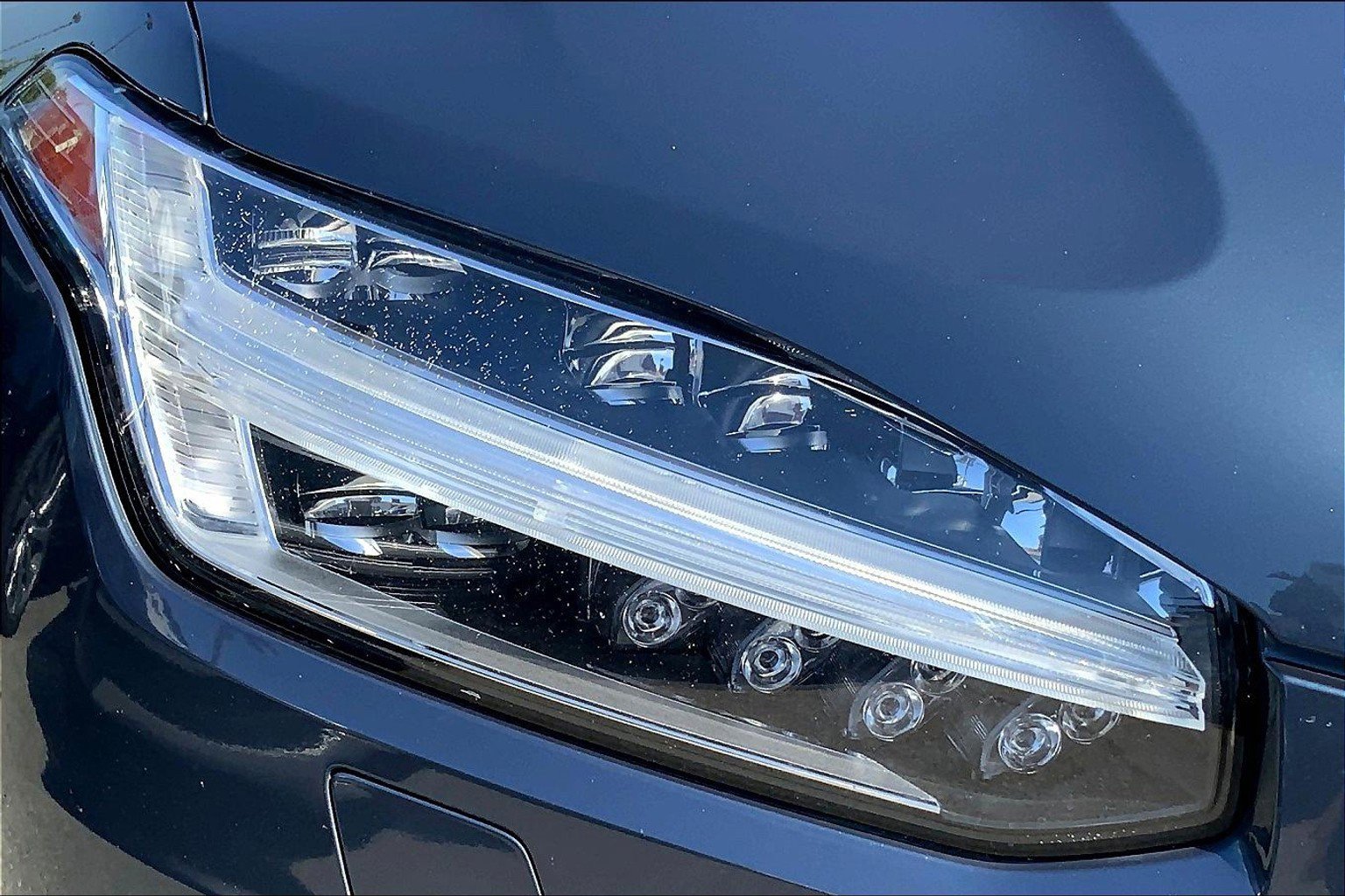 2018 Volvo XC90 Momentum photo 24