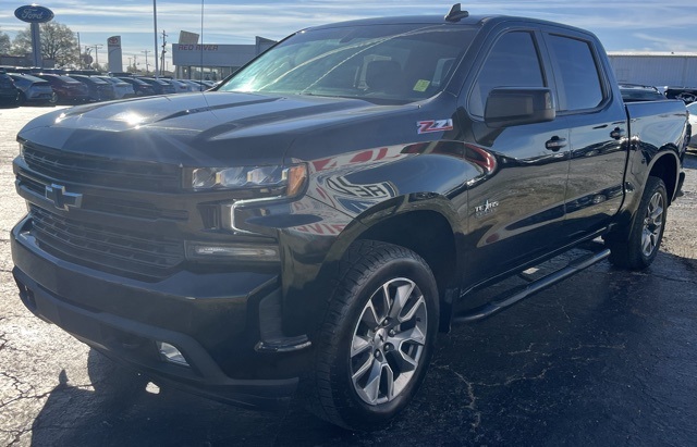 2021 Chevrolet Silverado 1500 RST photo 2