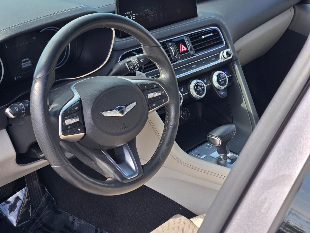 2023 Genesis G70 2.0T photo 21