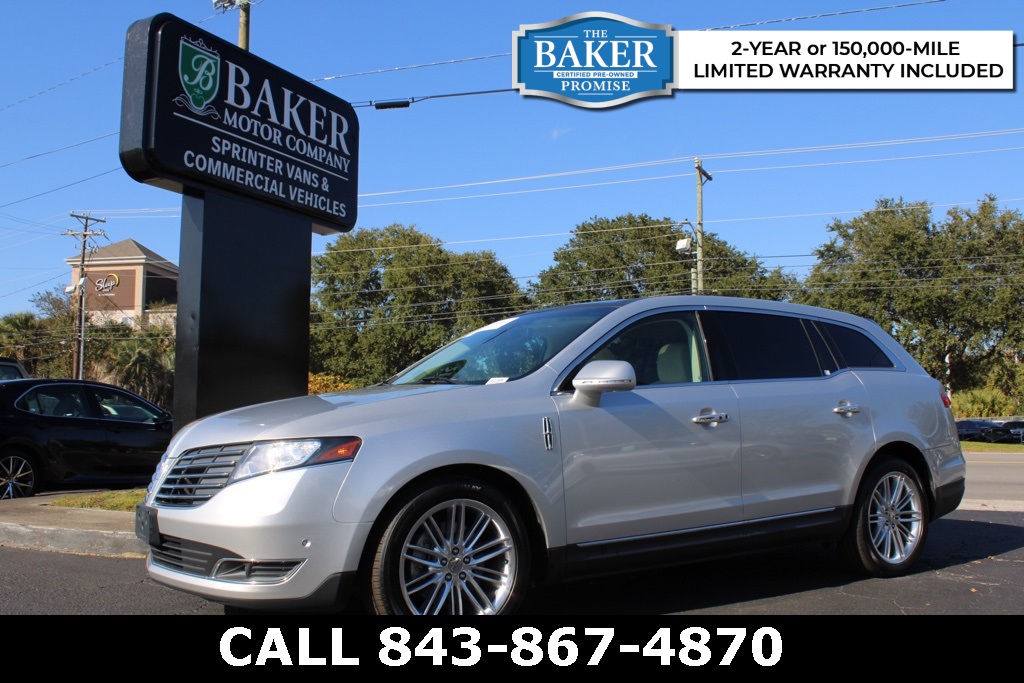 2019 Lincoln MKT Base