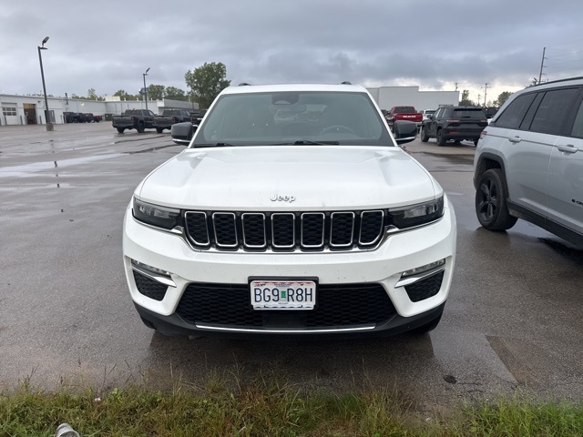 2024 Jeep Cherokee Limited 4xe photo 2