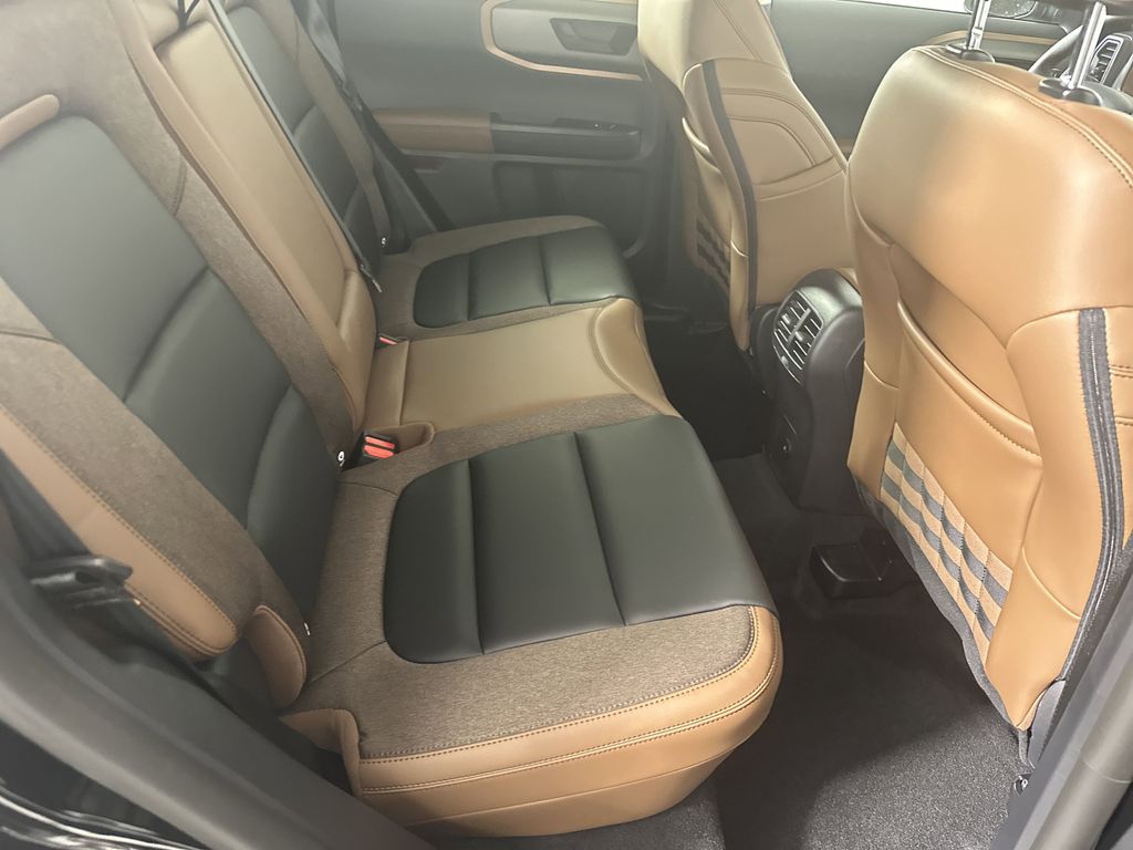 2025 Ford Bronco Sport Outer Banks photo 14
