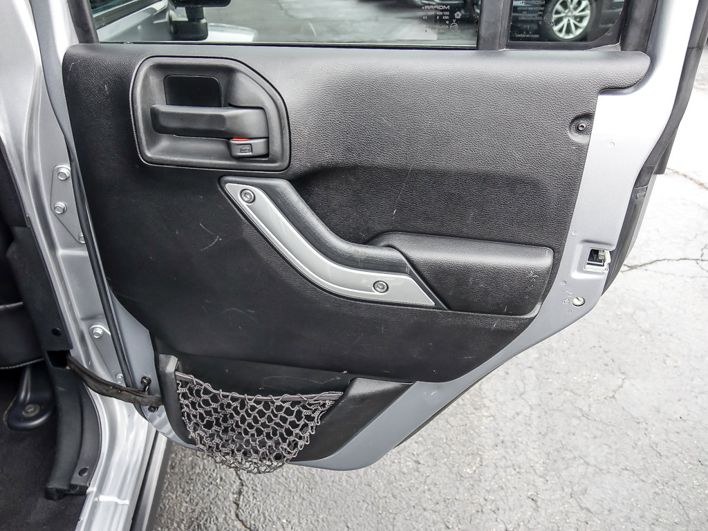 2014 JEEP WRANGLER - Image 20