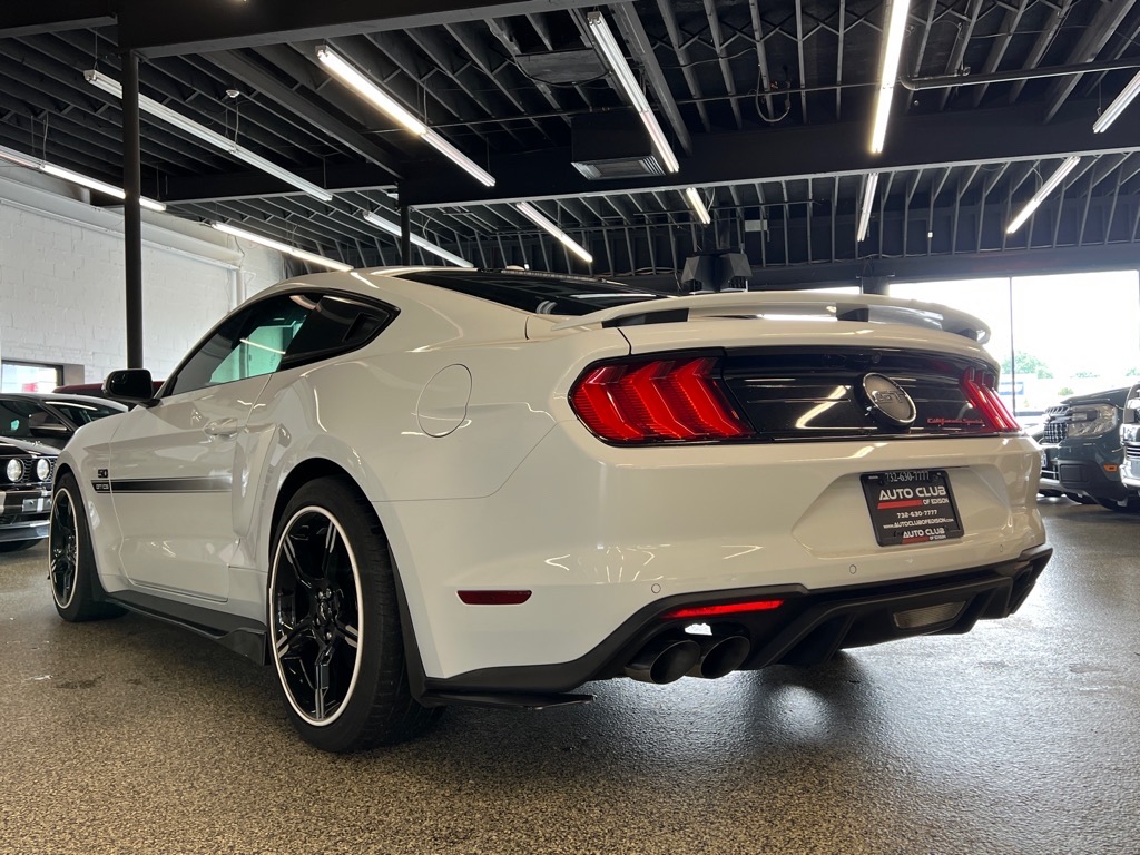 2019 Ford Mustang GT Premium photo 4