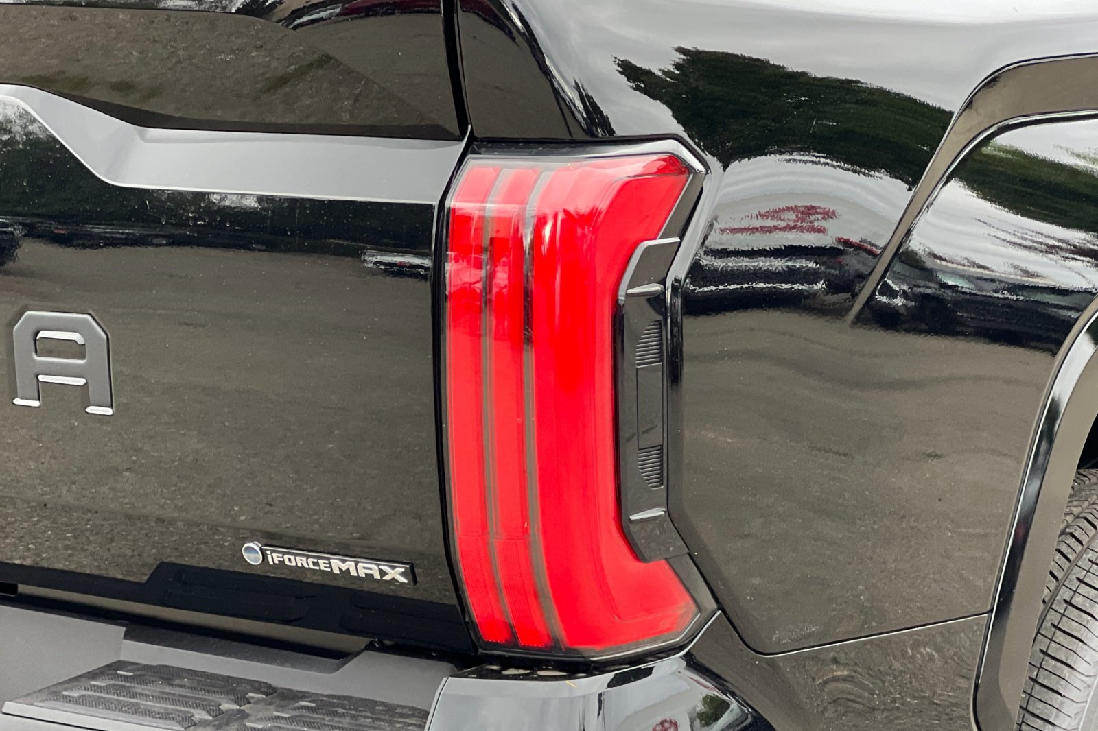 2026 Toyota Tundra Platinum CrewMax photo 29