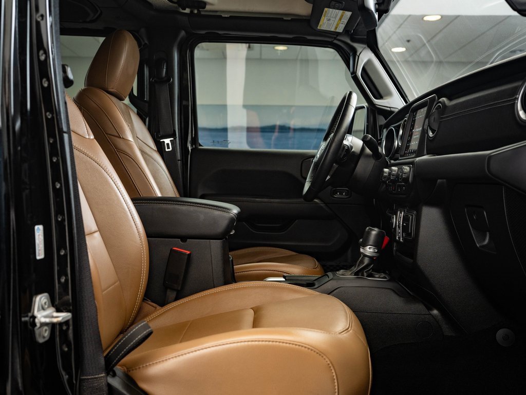 2022 Jeep Wrangler Unlimited Sahara photo 16