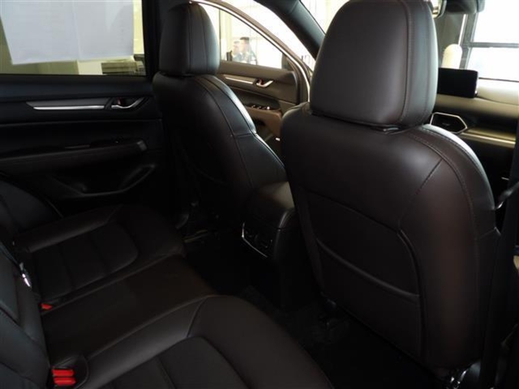2022 Mazda CX-5 2.5 Turbo Signature photo 16