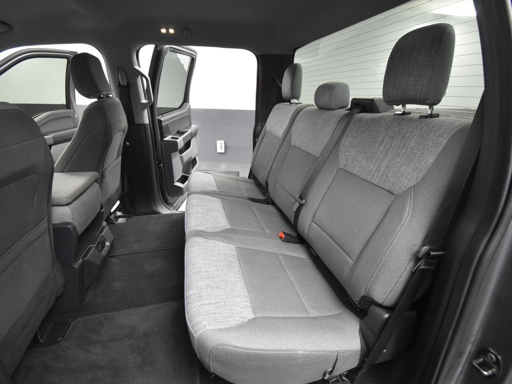 2022 Ford F-150 XLT photo 28