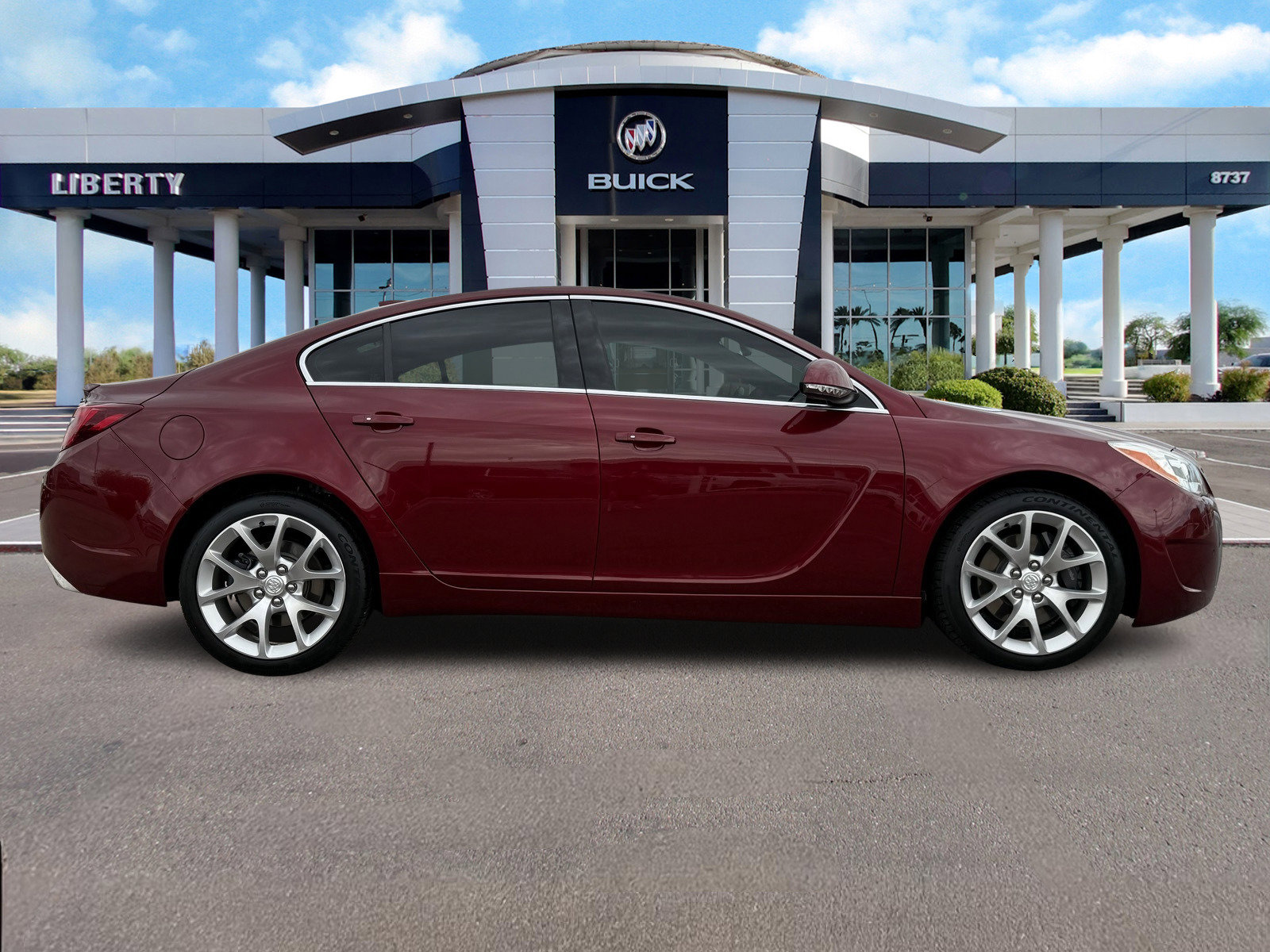 2017 Buick Regal GS photo 2