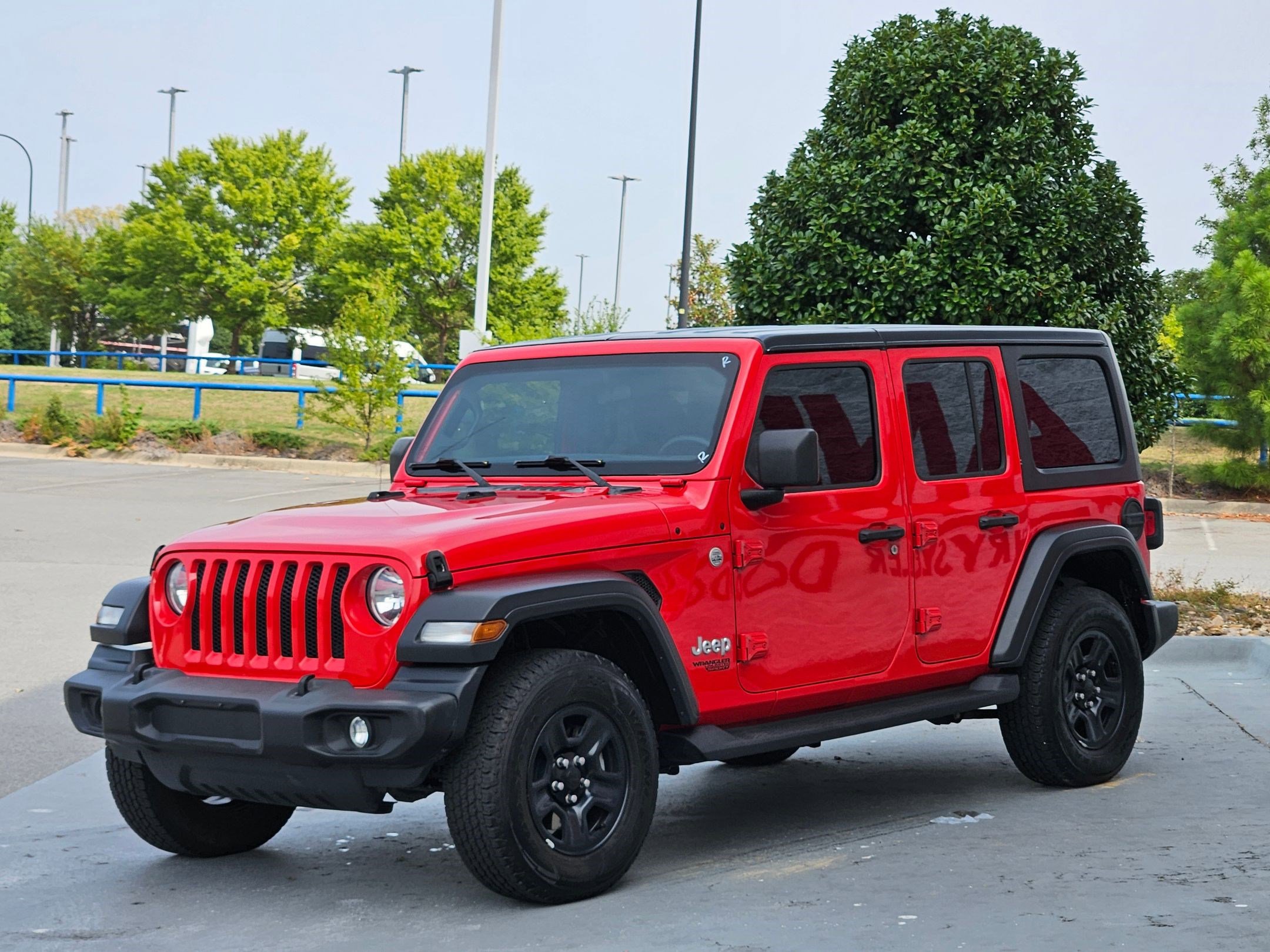 2018 Jeep Wrangler Unlimited Sport photo 3