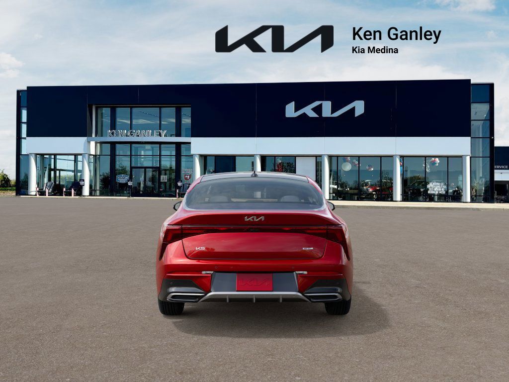 2026 Kia K5 GT-Line photo 4