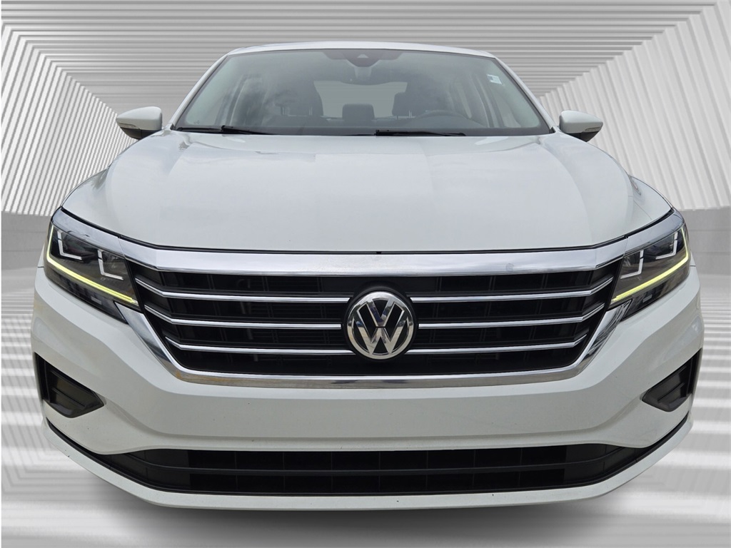 2022 Volkswagen Passat 2.0T SE photo 3