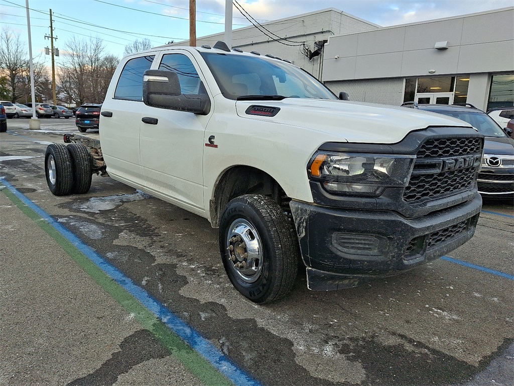 2024 RAM Ram 3500 Chassis Cab Tradesman's photo