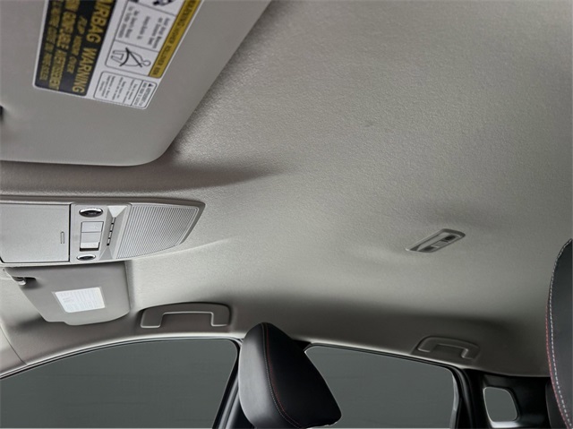 2025 Nissan Kicks SR photo 25