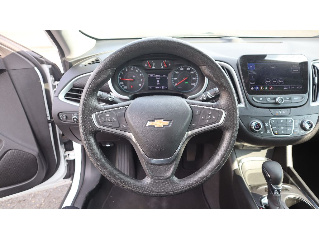 2023 Chevrolet Malibu 1LT photo 14
