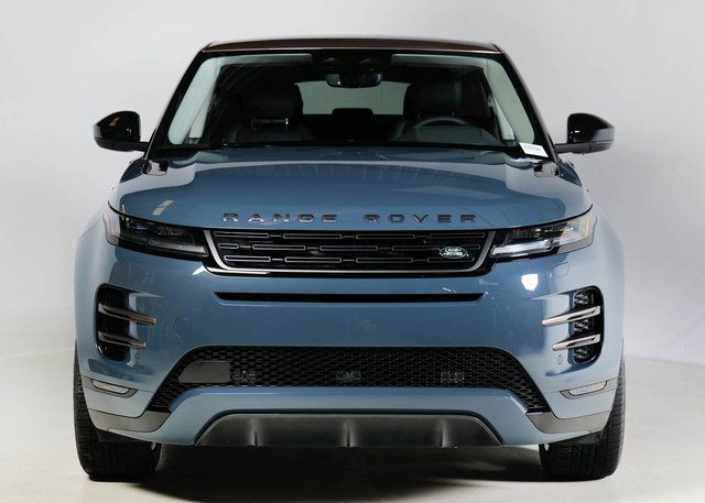 2024 Land Rover Range Rover Evoque Dynamic SE photo 2