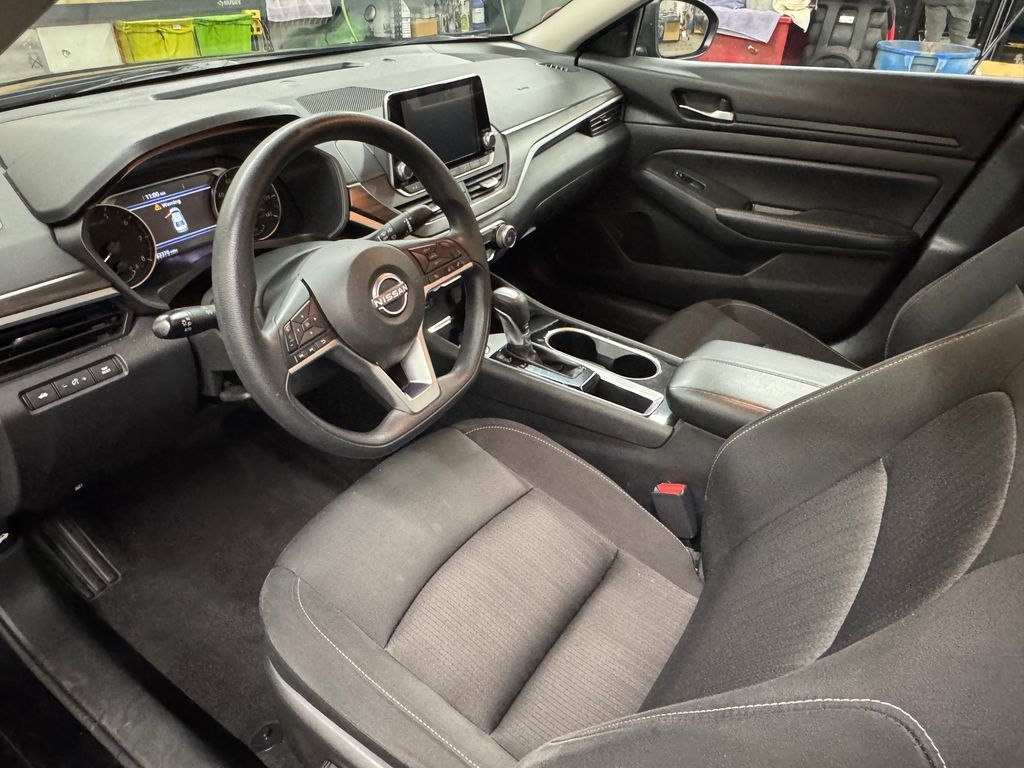 2024 Nissan Altima 2.5 SV photo 13