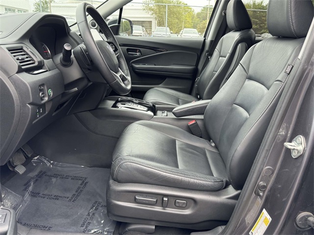 2019 Honda Pilot Touring photo 13