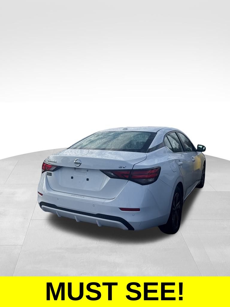 2022 Nissan Sentra SV photo 3