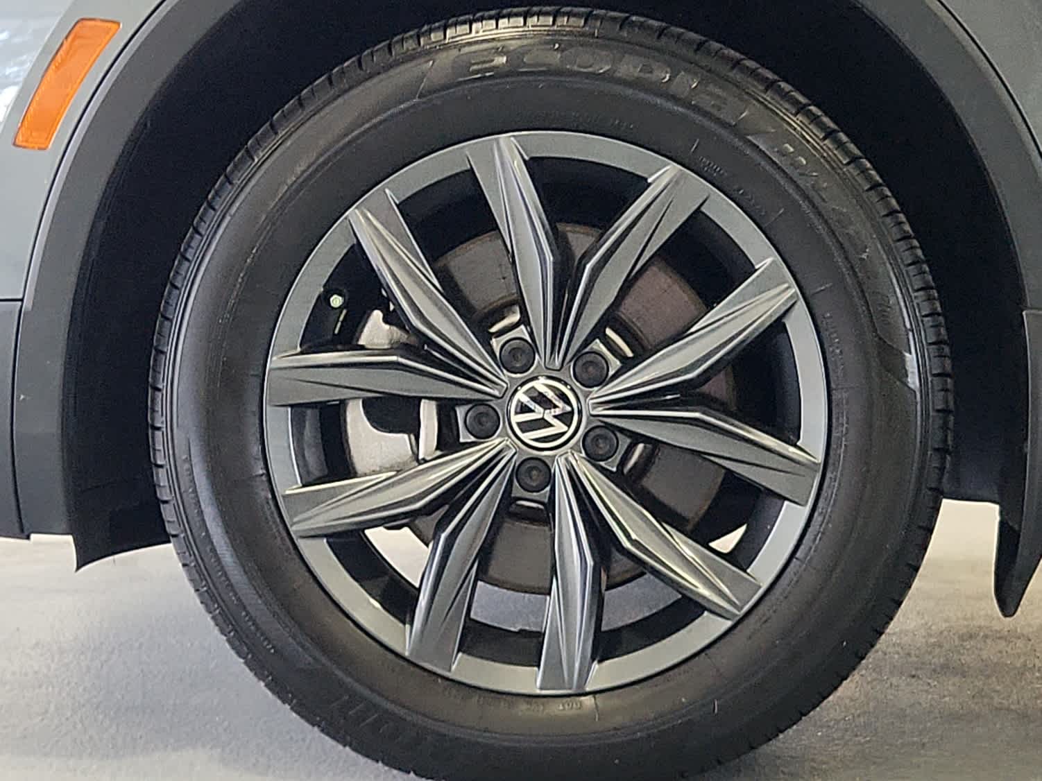 2022 Volkswagen Tiguan SE photo 5