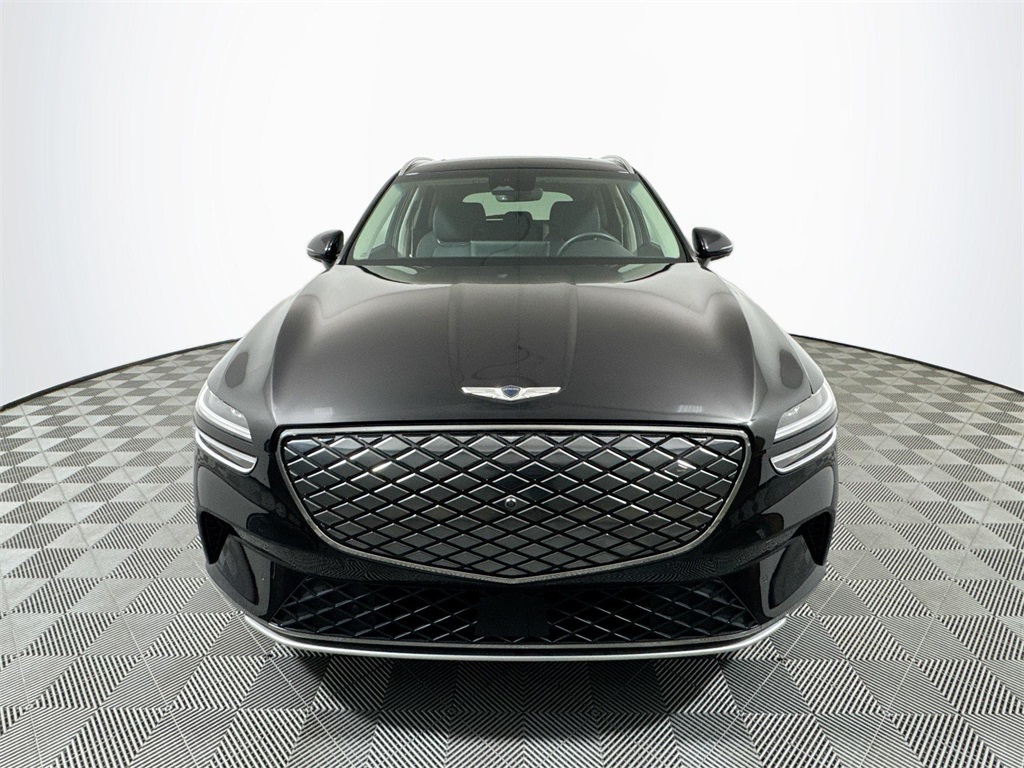 2023 Genesis Electrified GV70 Advanced photo 3