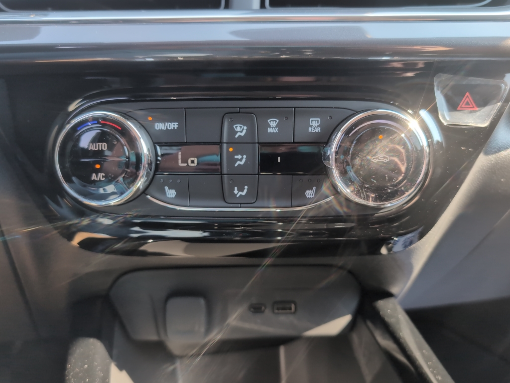 2025 Chevrolet Trax ACTIV photo 11