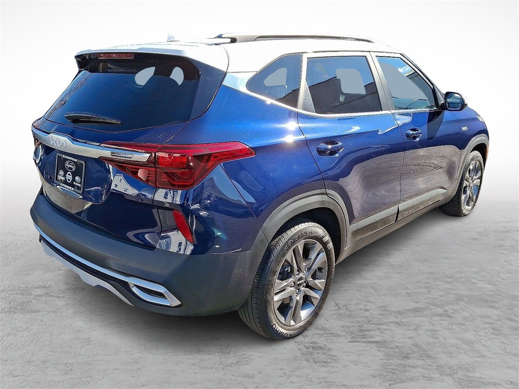 2022 Kia Seltos S photo 7