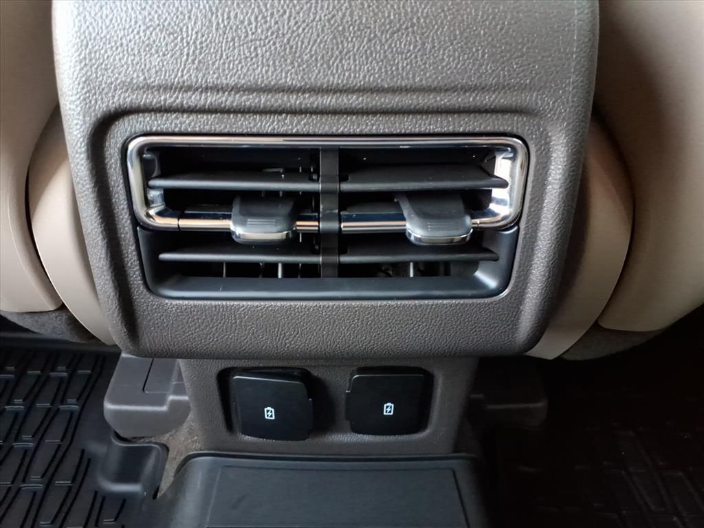 2023 LINCOLN CORSAIR - Image 25